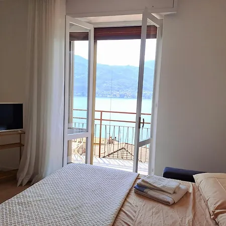 Διαμέρισμα Golden View *