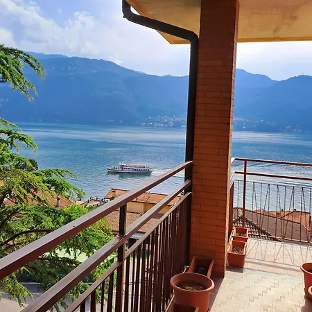 Golden View