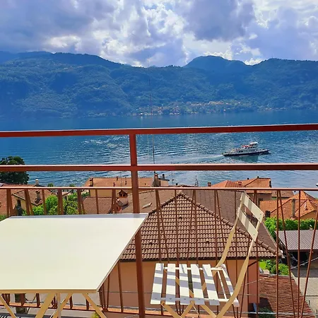 Golden View *